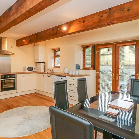 Moscow Mews ブラッドフォード